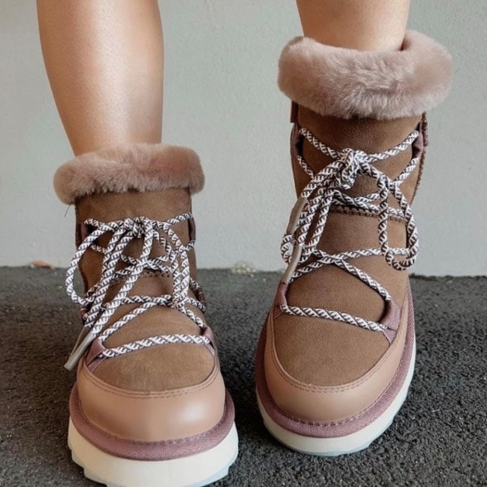 EMU Australia Blurred Boots Sheepskin Fur Lined Lace Up Winter Boot Size 9